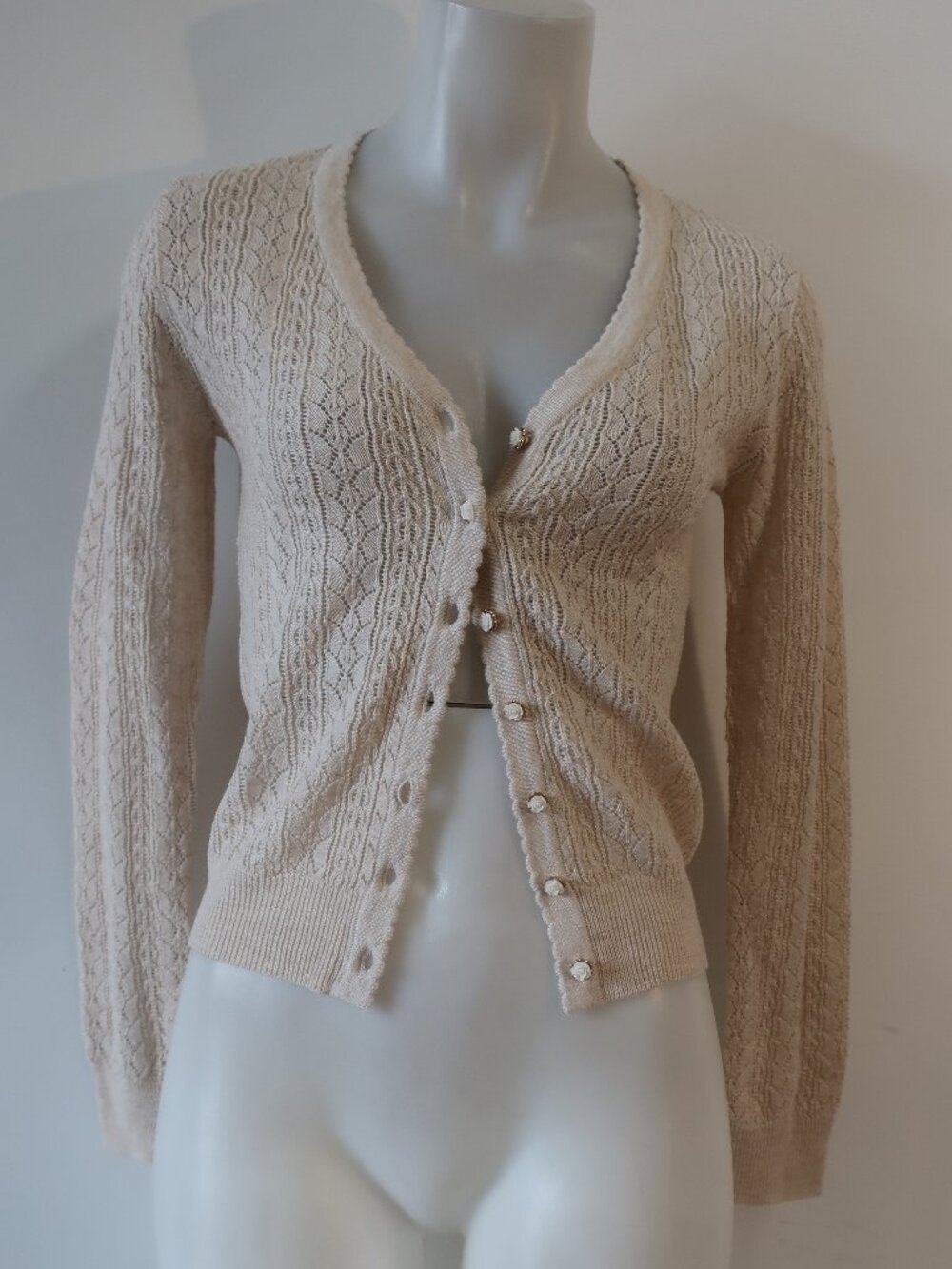 NWT Womens Heartloom Beige (Item- 852) Pointelle Rose-Button Hedy Cardigan S